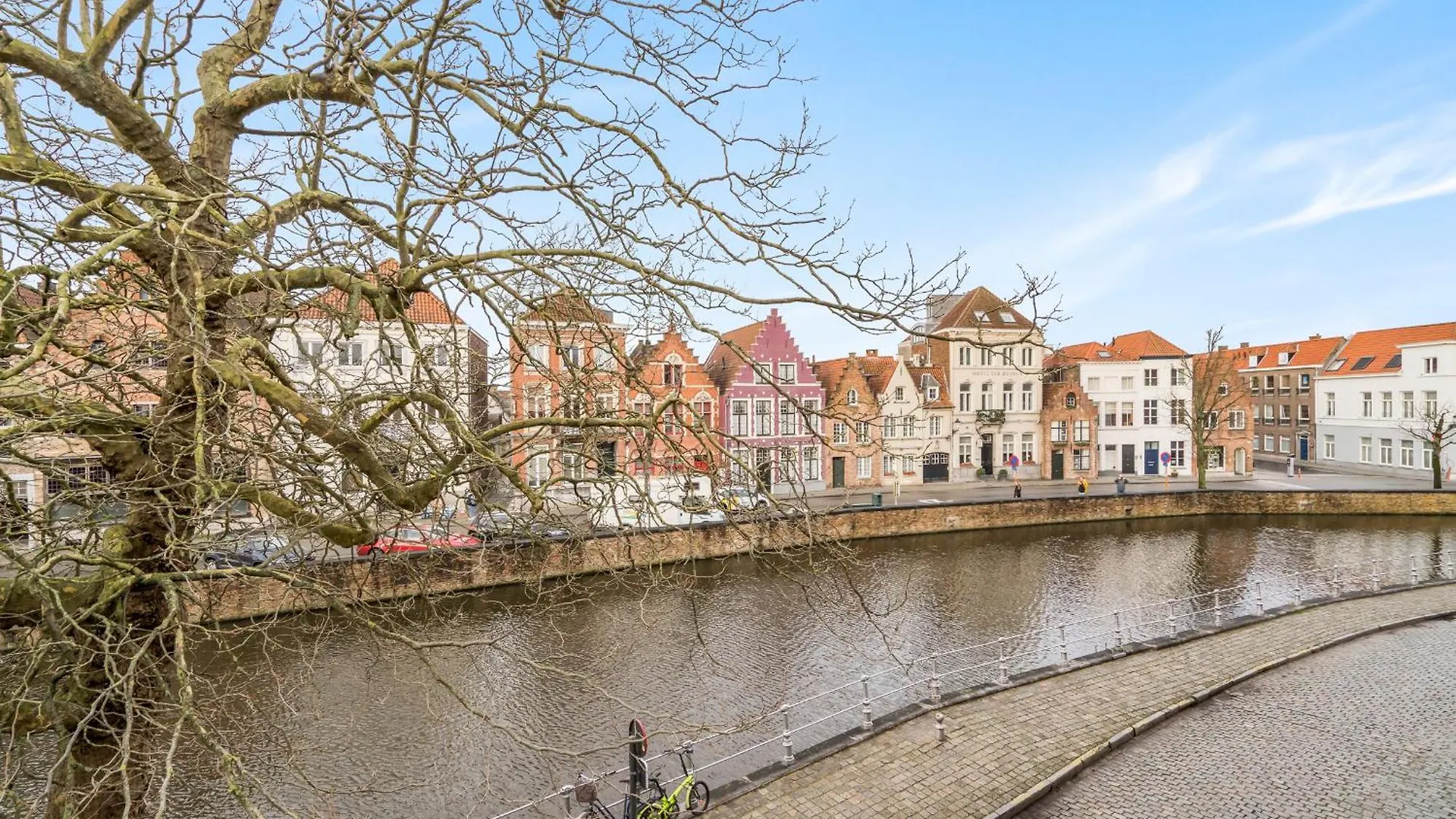 Feriehus Brugse Charme Huis Met Tuin Aan Het Water 8P Brugge